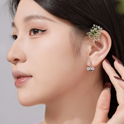 [Clover Jewels]Exquisite Earrings With Heart-Shaped Bow Design