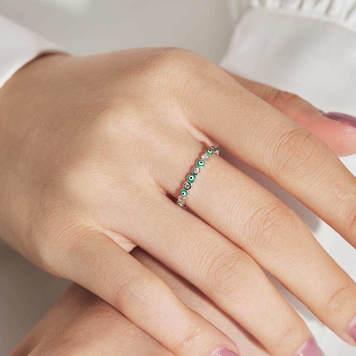 [Clover Jewels]Sparkling Vibrant Round Shape Daily Ring