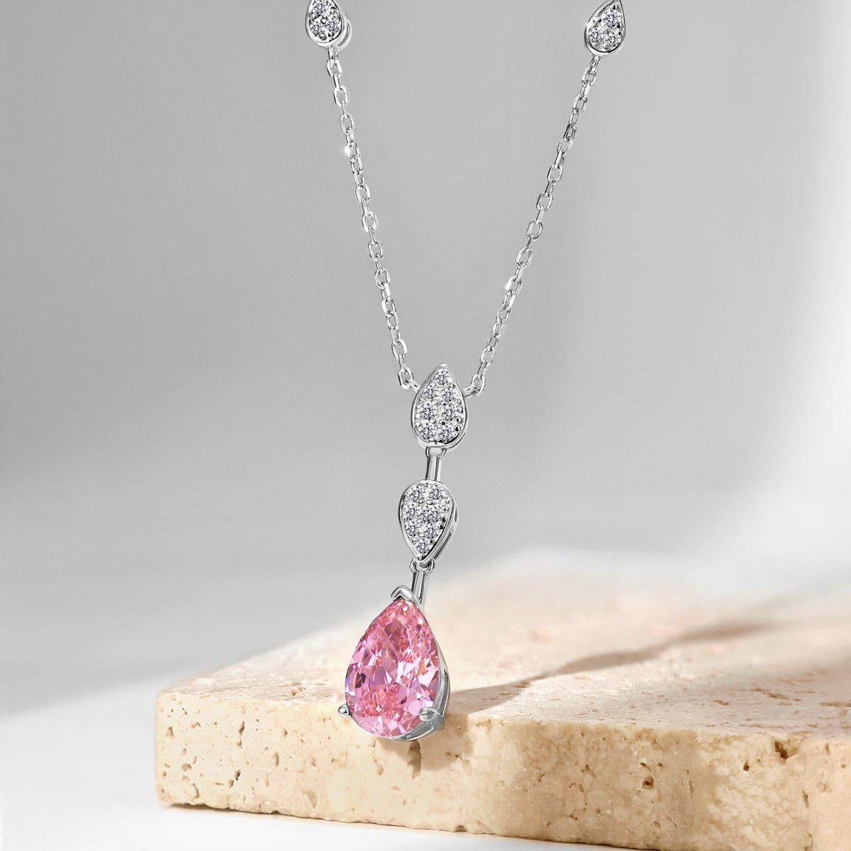 [Clover Jewels]Dazzling Pear Cut Necklace