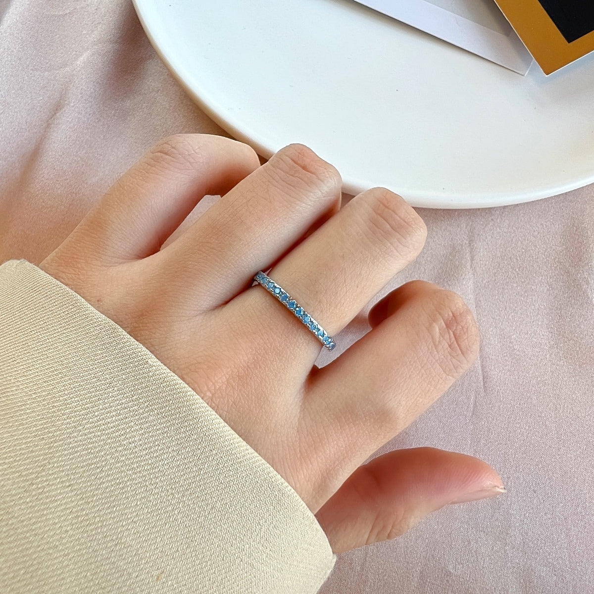 [Clover Jewels]Delicate Sparkling Round Cut Daily Ring