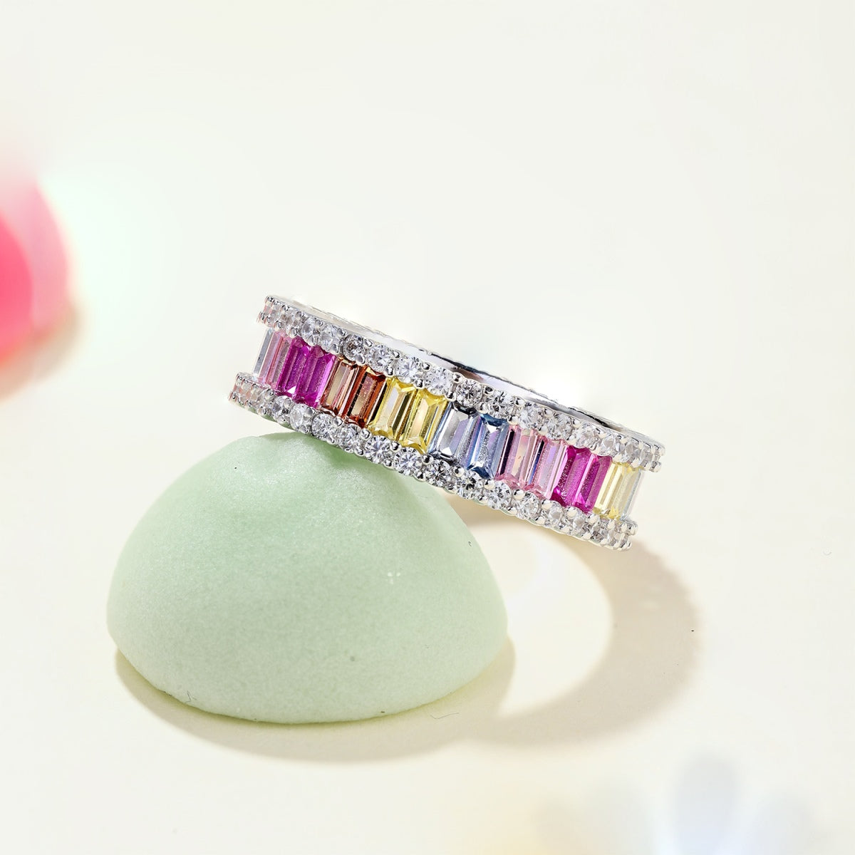 [Clover Jewels]Dainty Kaleidoscopic Emerald Cut Daily Ring