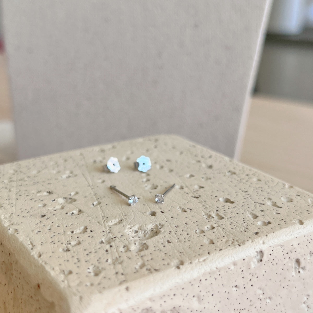 [Clover Jewels]Delicate Solitaire Earrings