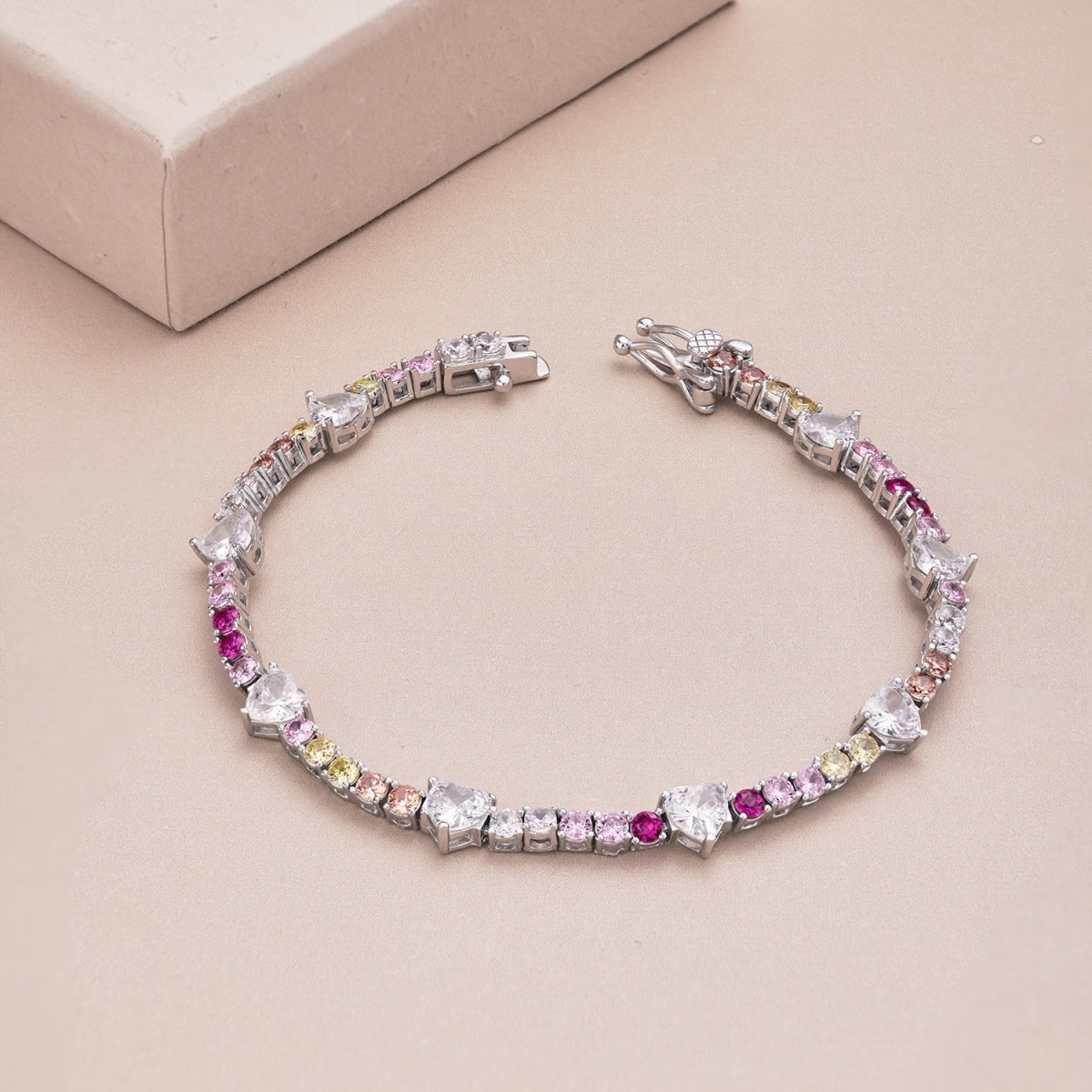 [Clover Jewels]Romantic Heart Shape Round Cut Lover Bracelet