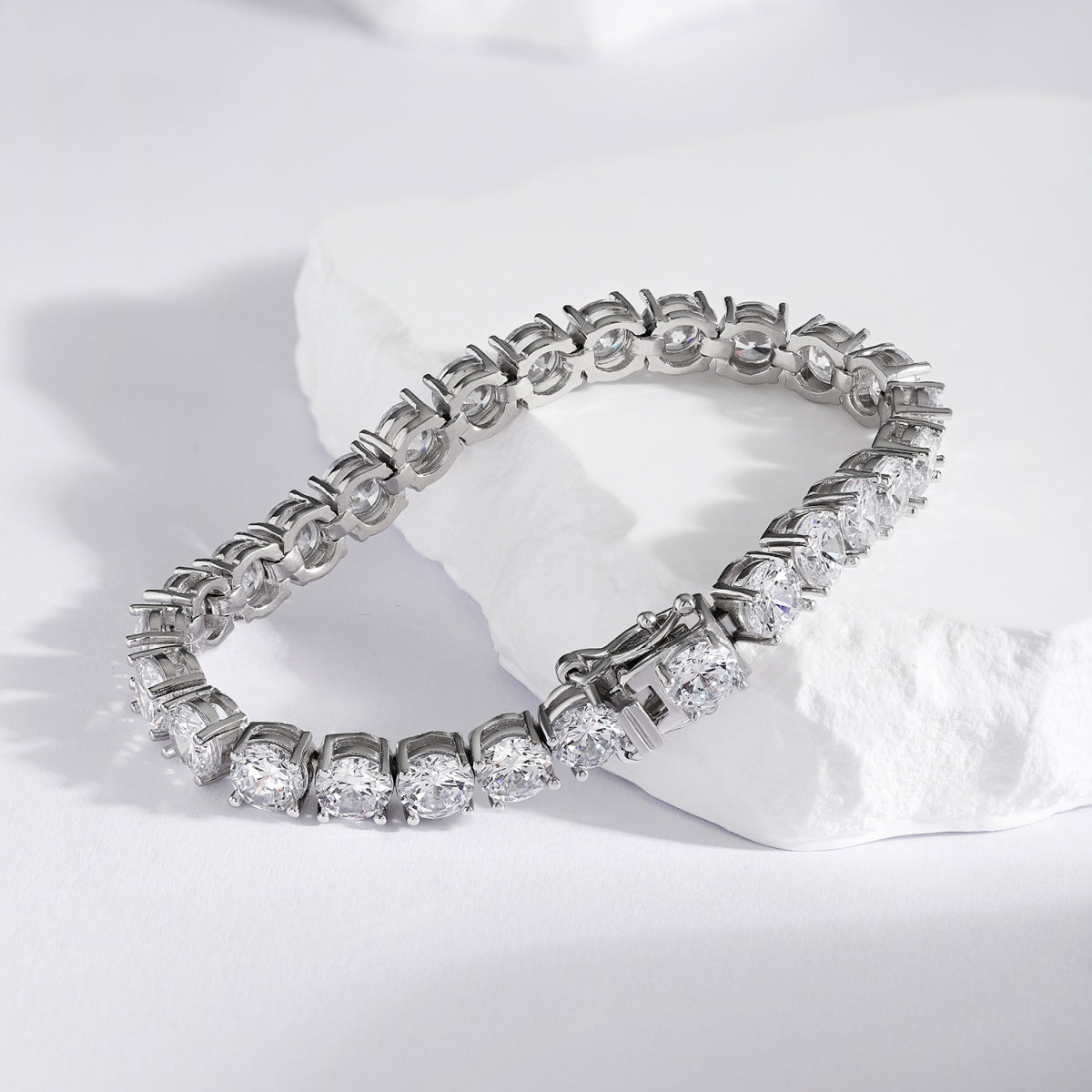 [Clover Jewels]0.75 Carat Dazzling Round Cut Wedding Bracelet