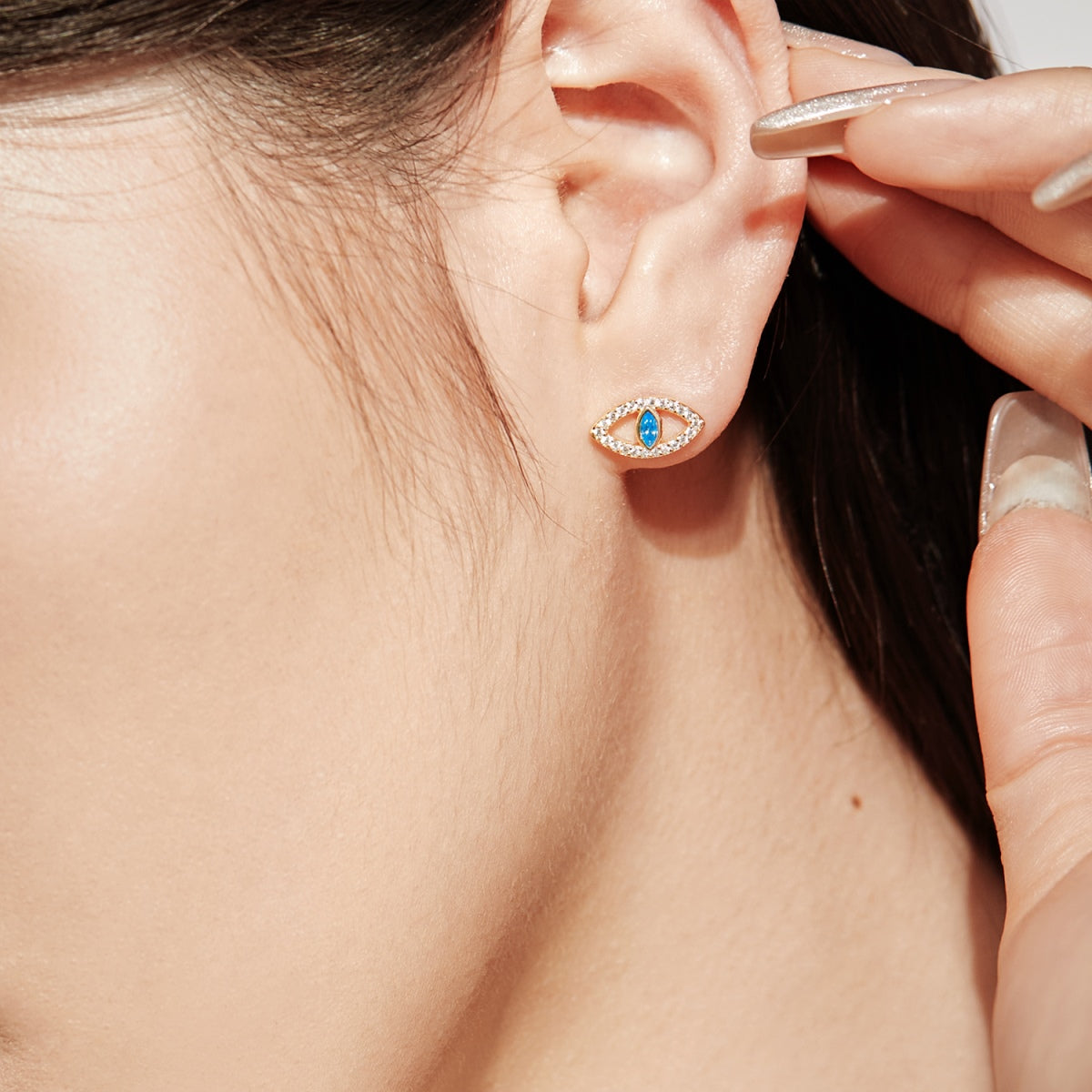 [Clover Jewels]Blue Devil Eyes Hollow Stud Earrings