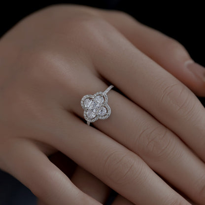 [Clover Jewels]Luxurious Eternity Flower Shape Banquet Ring