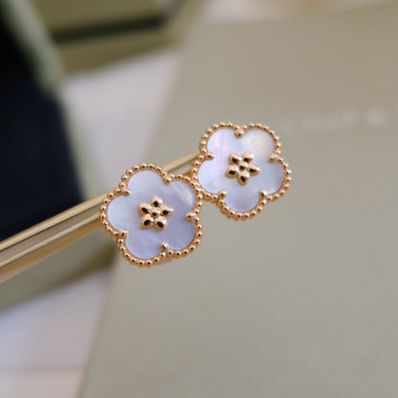 [Clover Jewels]LUCKY PINK GOLD WHITE MOP EARRINGS