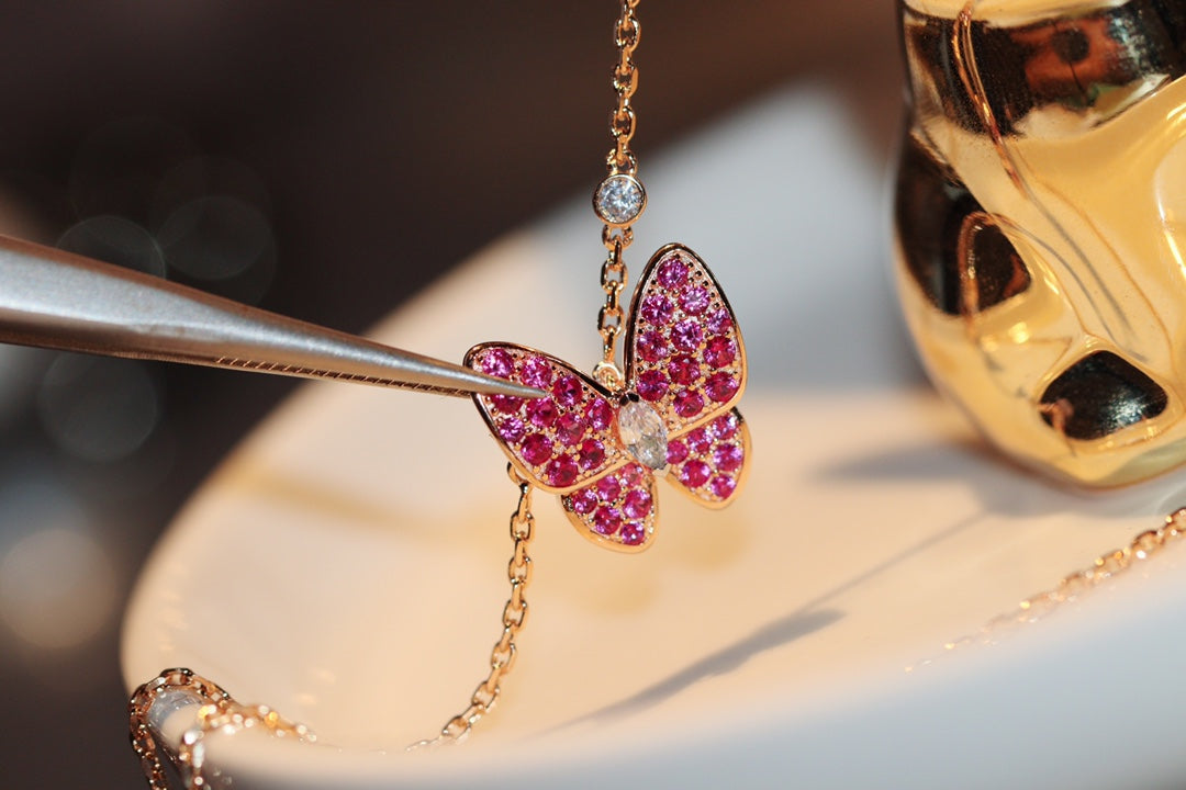 [Clover Jewels]BUTTERFLY RED DIAMOND ROSE GOLD NECKLACE