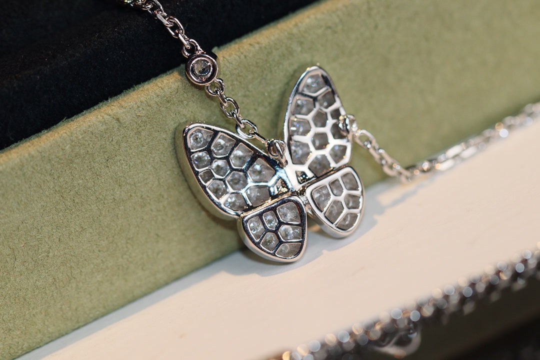 [Clover Jewels]BUTTERFLY DIAMOND NECKLACE