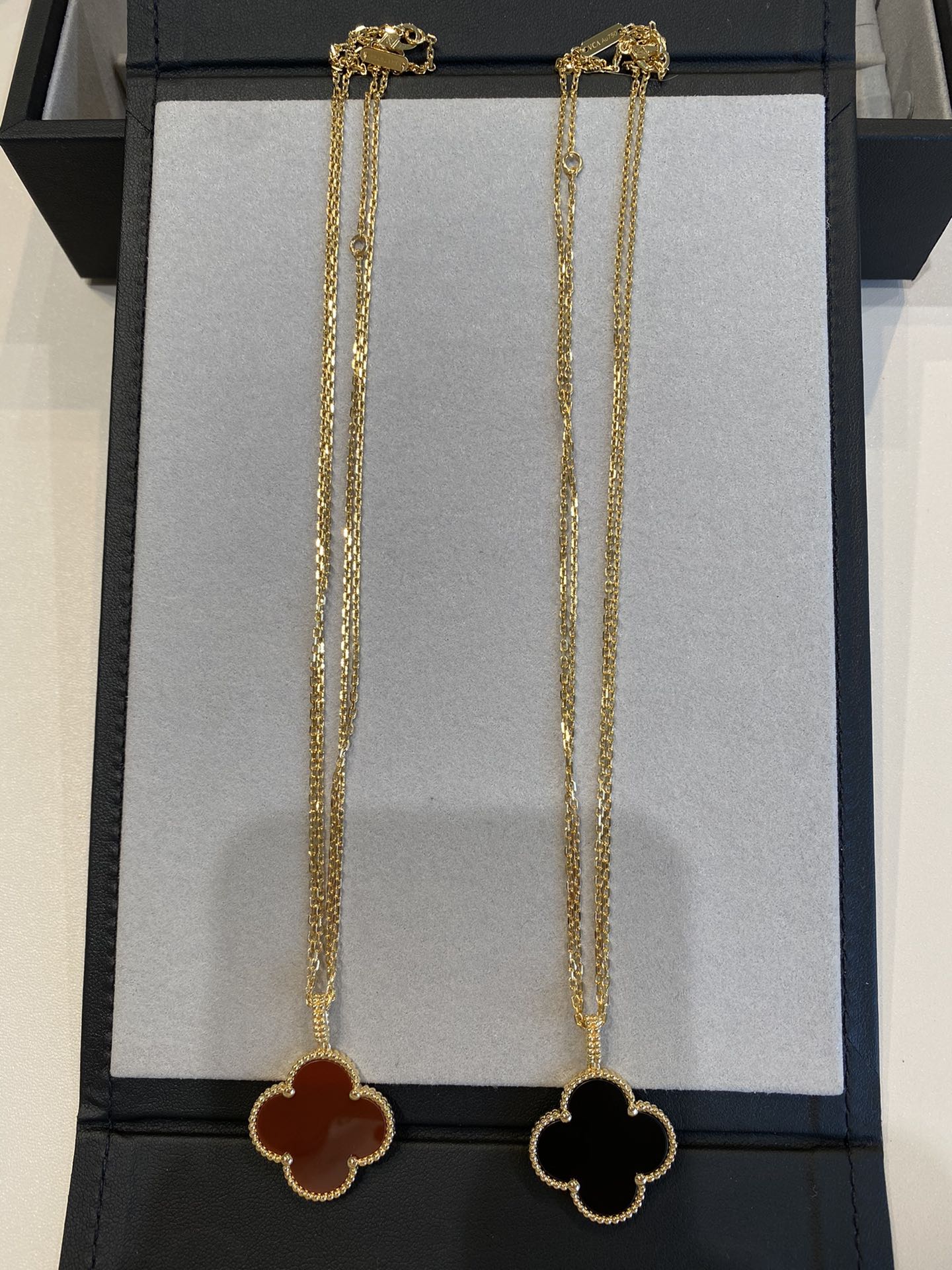 [Clover Jewels]CLOVER 25MM NECKLACE GOLD CARNELIAN