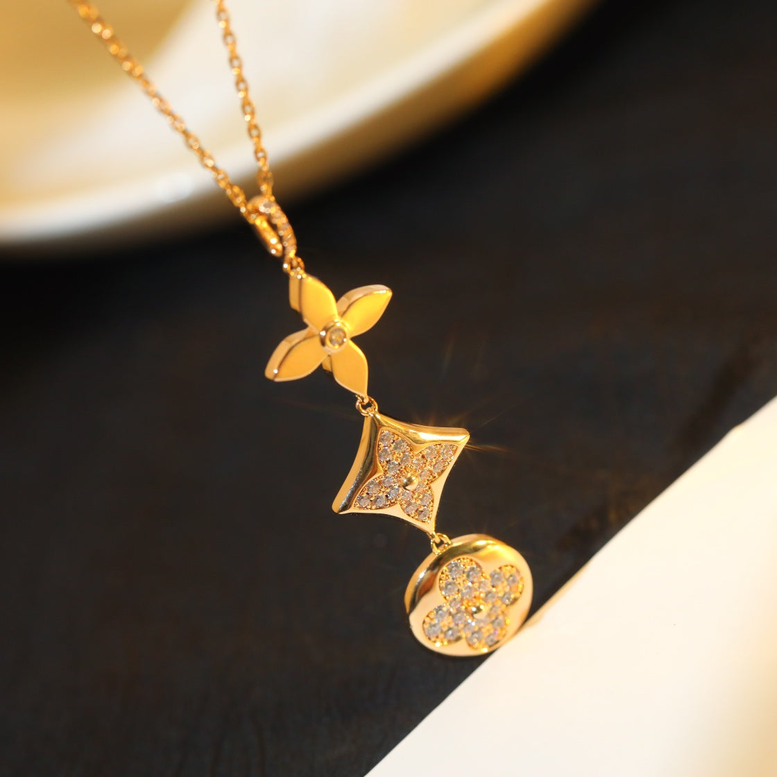 [Clover Jewels]STAR AND SUN DIAMOND PINK GOLD NECKLACE