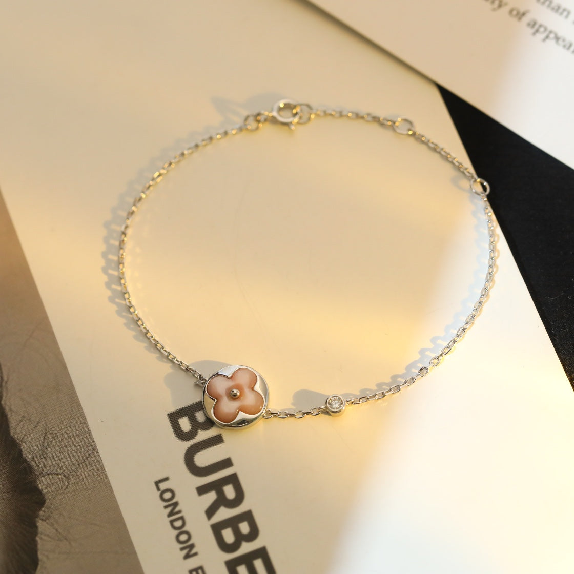 [Clover Jewels]SUN MOTIF PINK MOP SILVER BRACELET