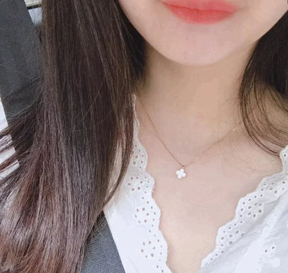 [Clover Jewels]CLOVER MINI 9.5MM WHITE MOTHER-OF-PEARL NECKLACE