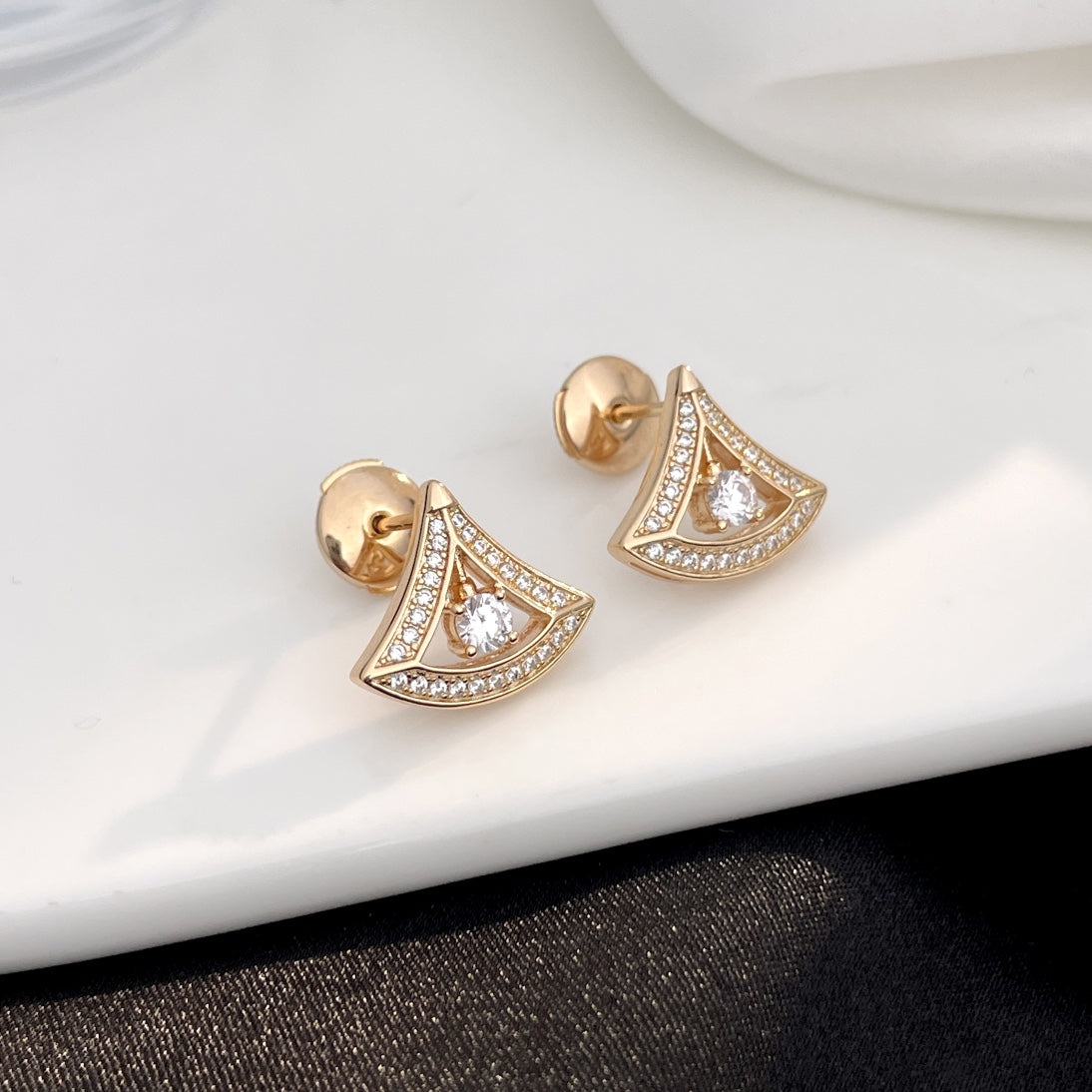 [Clover Jewels]DREAM MINI DIAMOND STUD EARRINGS