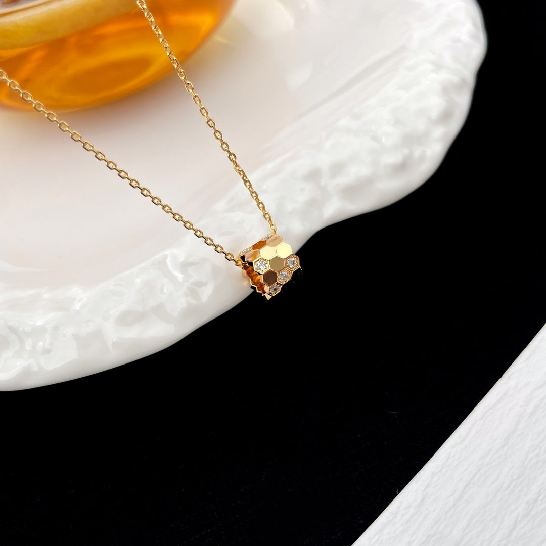 [Clover Jewels]BEE MINI PEDANT DIAMOND NECKLACE