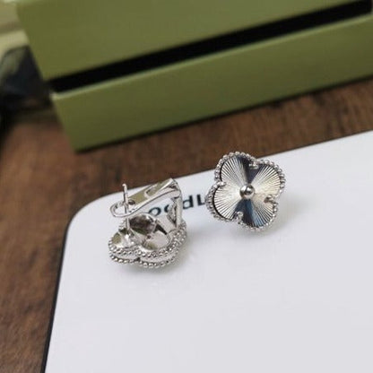 [Clover Jewels]CLOVER MEDIUM STUD EARRINGS