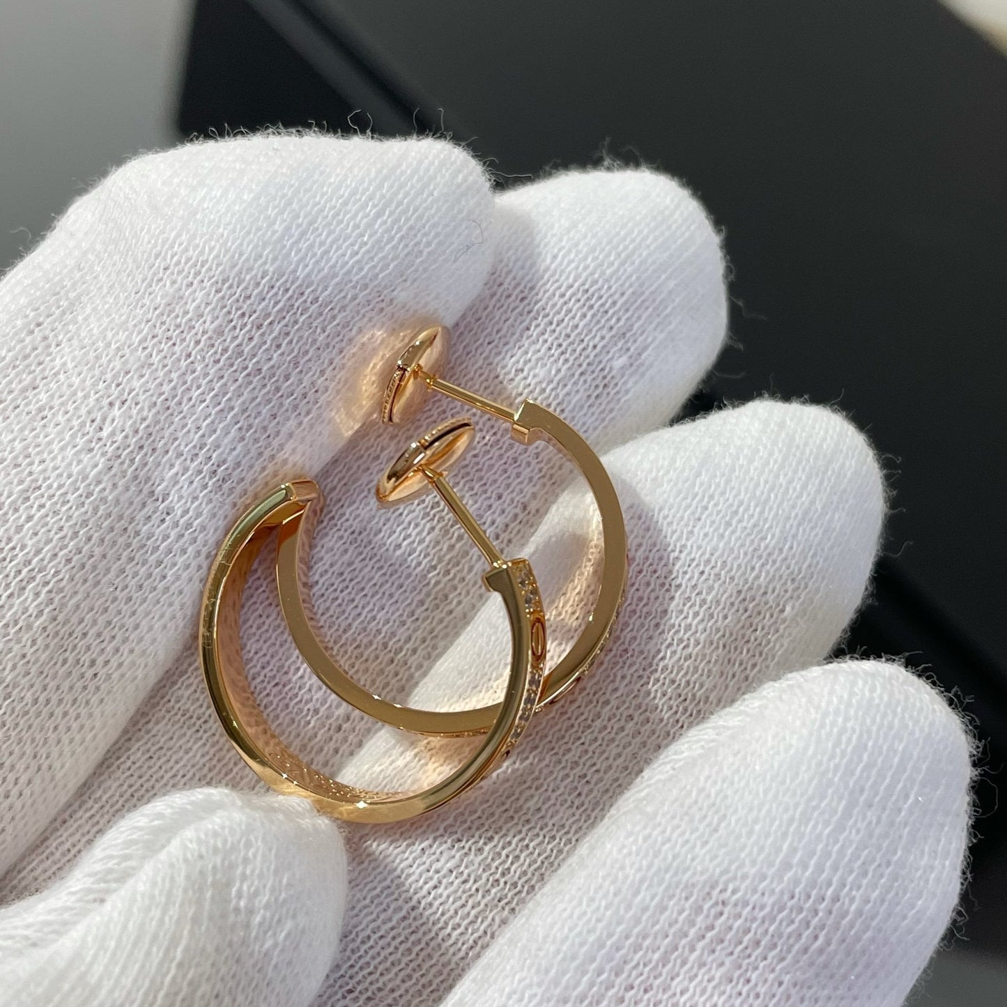 [Clover Jewels]LOVE DIAMOND PINK GOLD HOOP EARRINGS