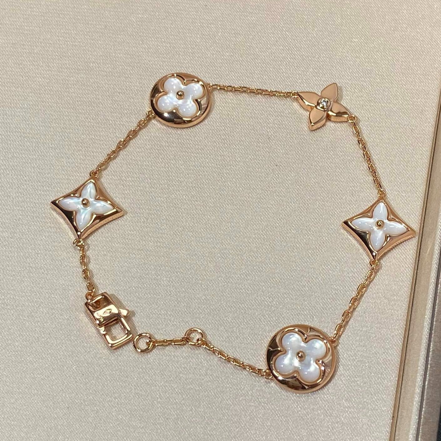 [Clover Jewels]STAR AND SUN 5 MOTIF MOP PINK GOLD BRACELET