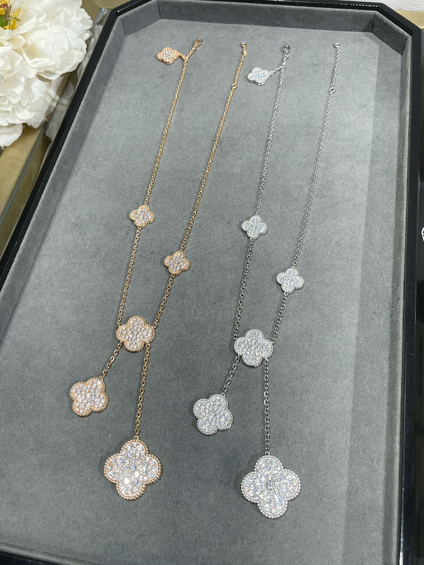 [Clover Jewels]CLOVER 6 MOTIF DIAMOND PAVED NECKLACE