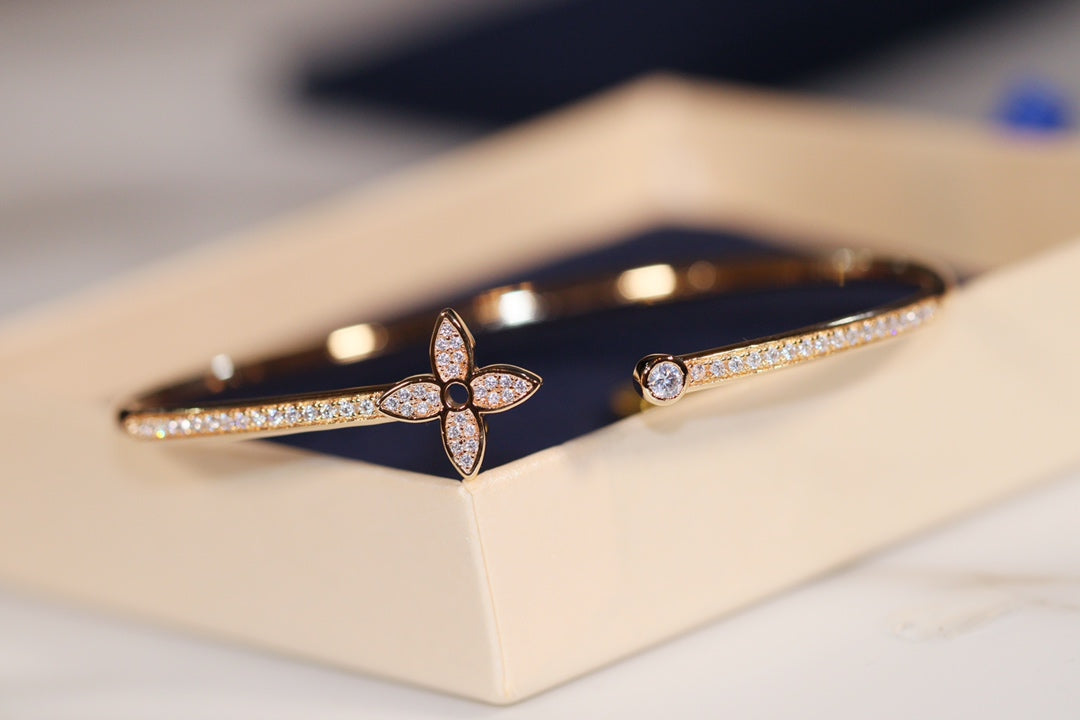 [Clover Jewels]IDYLLE GOLD OPEN BRACELET DIAMOND PAVED