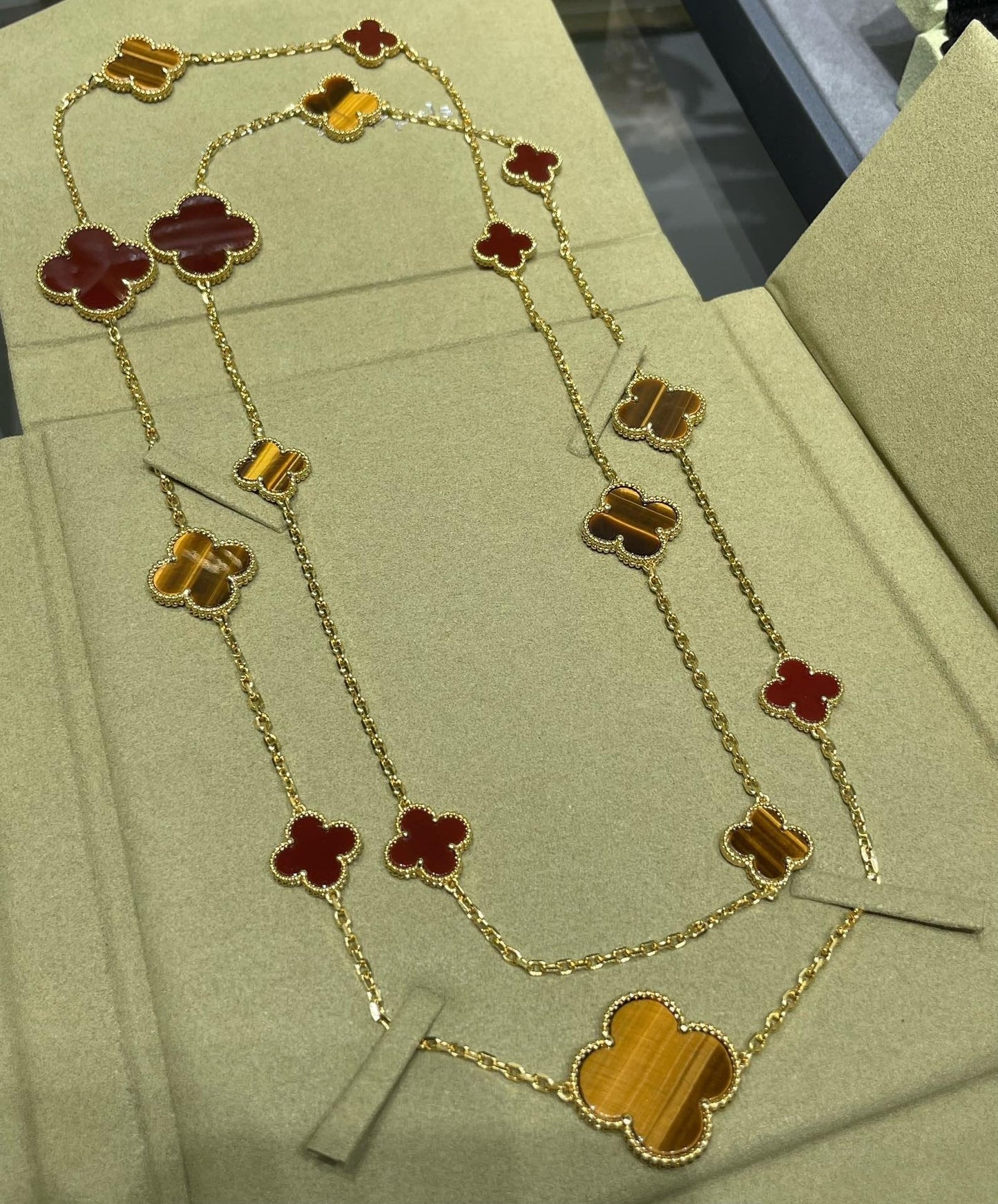 [Clover Jewels]CLOVER 16 MOTIF CARNELIAN TIGER EYE ROSE GOLD NECKLACE