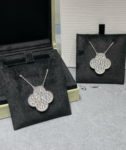 [Clover Jewels]CLOVER 25MM LARGE PENDANT DIAMOND PAVED SILVER NECKLACE