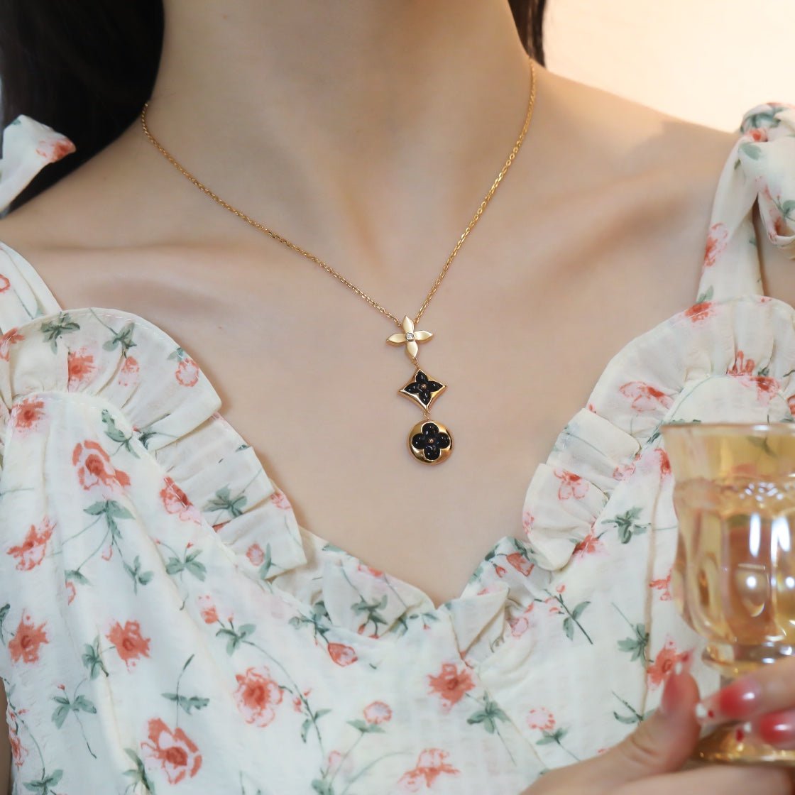 [Clover Jewels]STAR AND SUN ONYX PINK GOLD NECKLACE