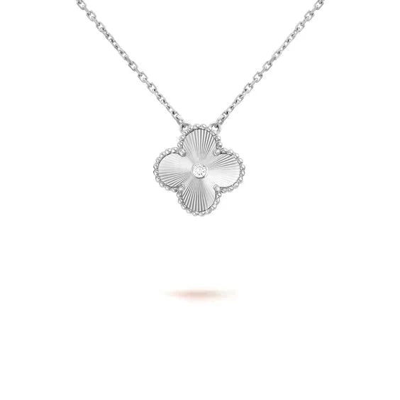 [Clover Jewels]CLOVER  15MM DIAMOND LASER NECKLACE SILVER