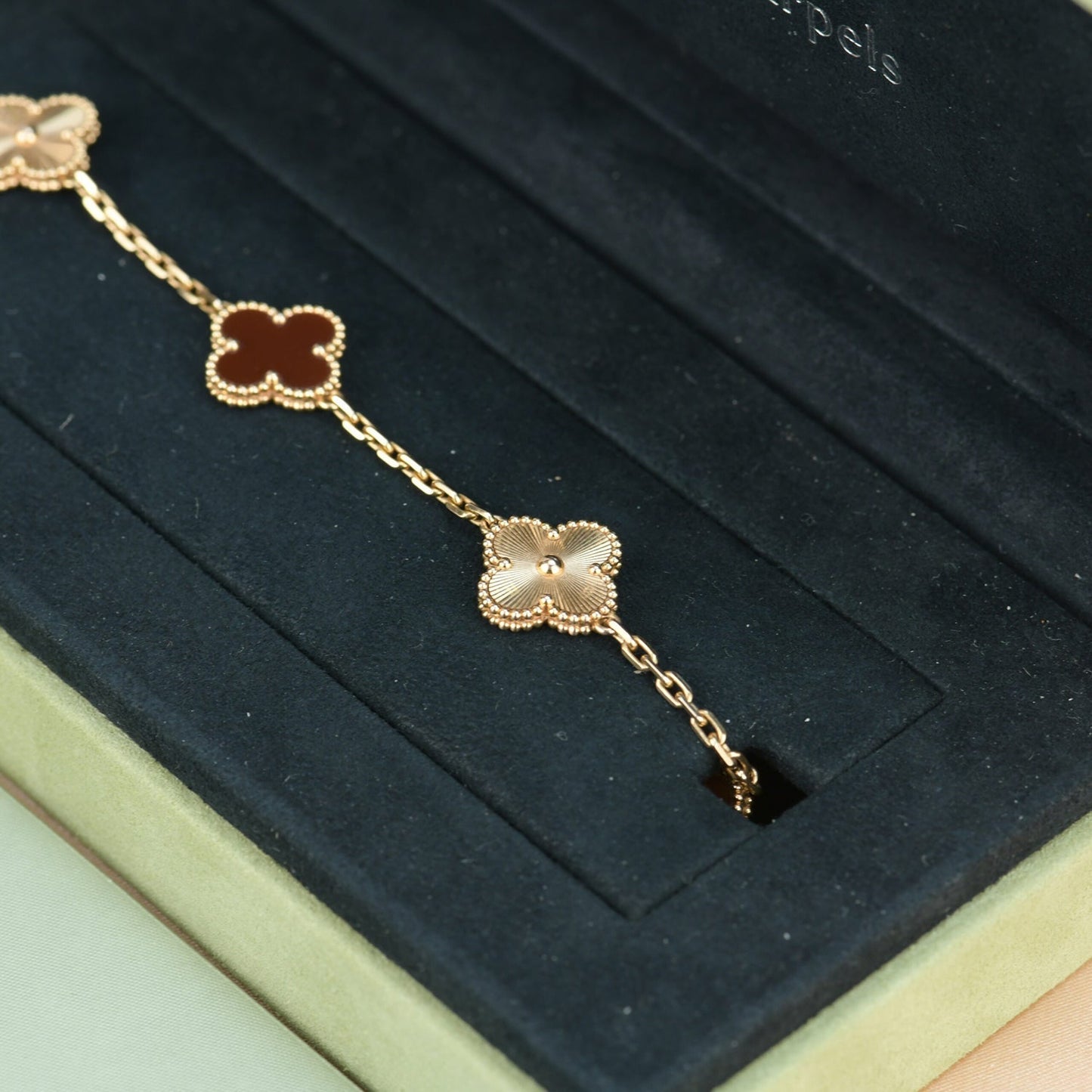 [Clover Jewels]CLOVER  5 MOTIFS CARNELIAN GOLD BRACELET