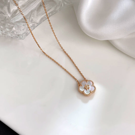 [Clover Jewels]LUCKY  WHITE MOP  PLUM BLOSSOM NECKLACE