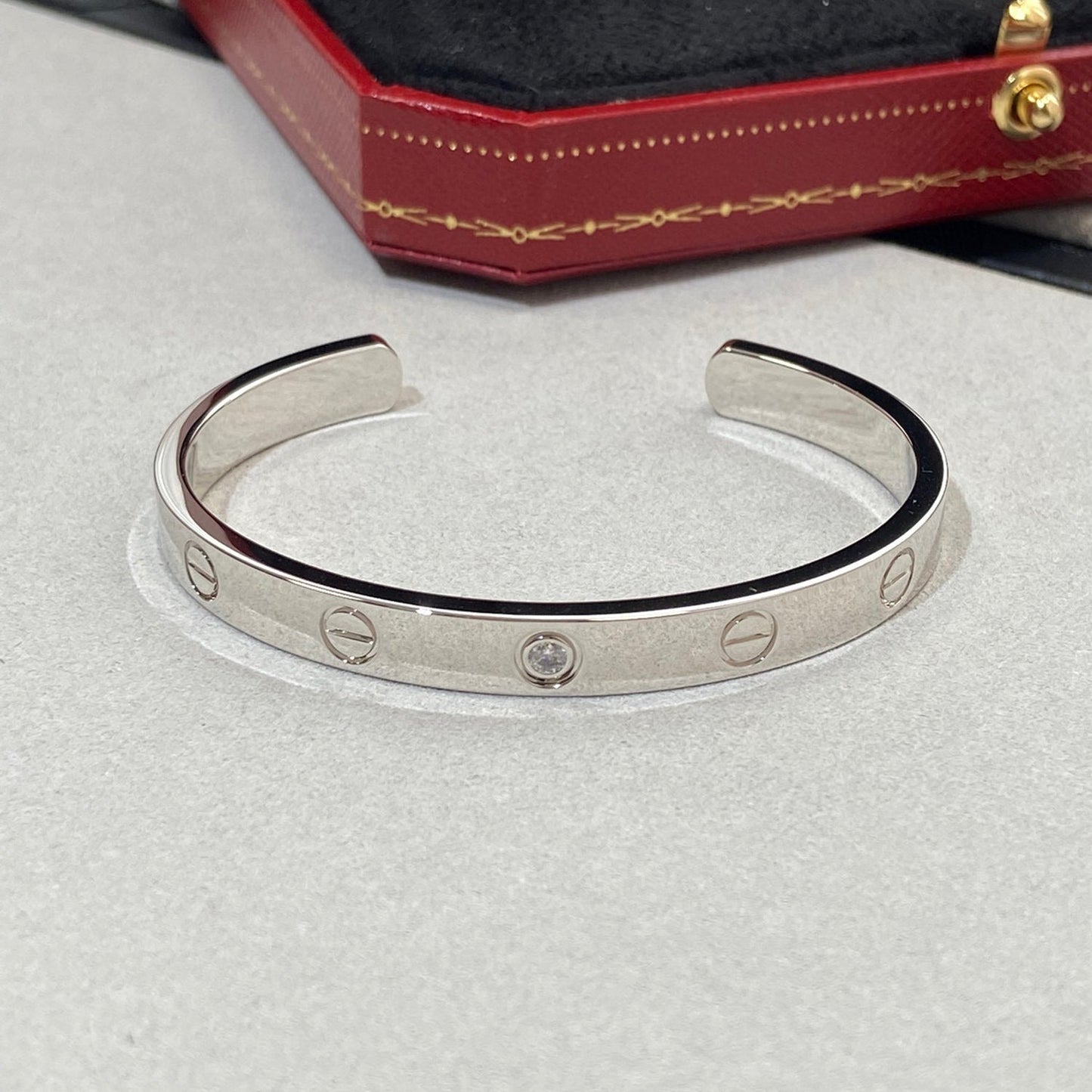 [Clover Jewels]LOVE BRACELET 6.1MM 1 DIAMOND OPEN CUFF