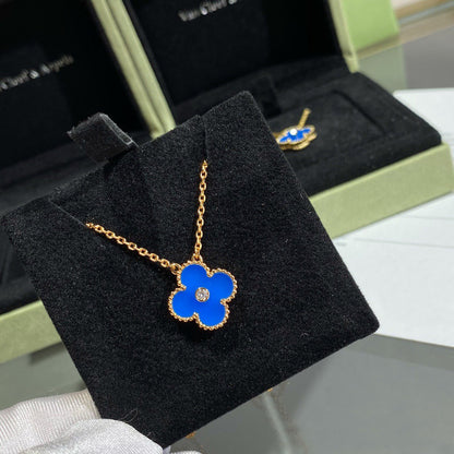 [Clover Jewels]CLOVER 15MM DIAMOND AND BLUE AGATE NECKLACE