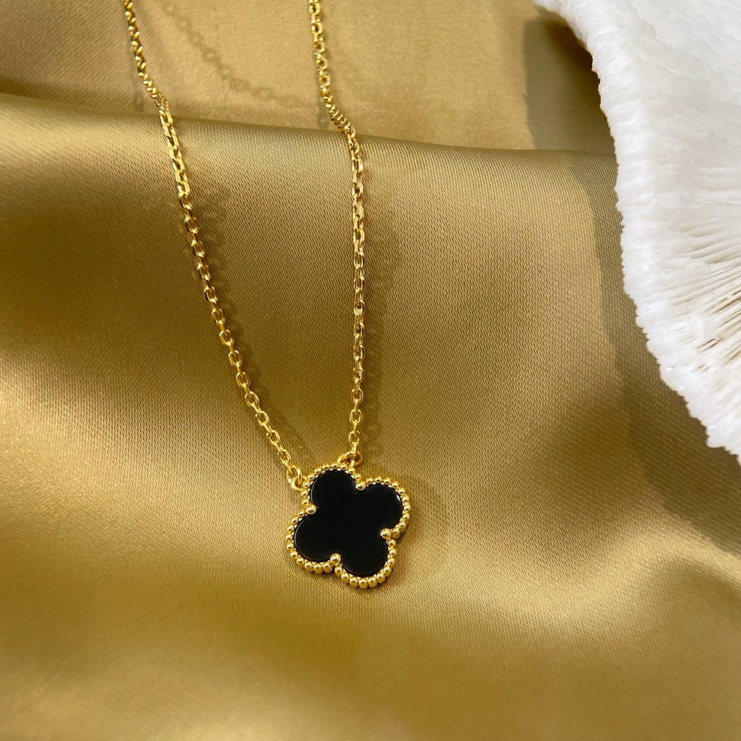 [Clover Jewels]CLOVER 15MM BLACK ONYX SINGLE FLOWER NECKLACE