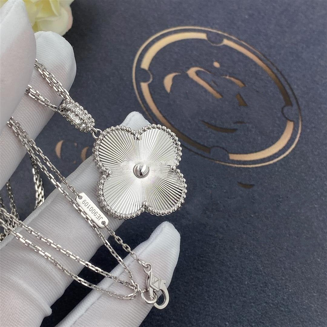 [Clover Jewels]CLOVER 25MM SILVER BIG CLOVER NECKLACE