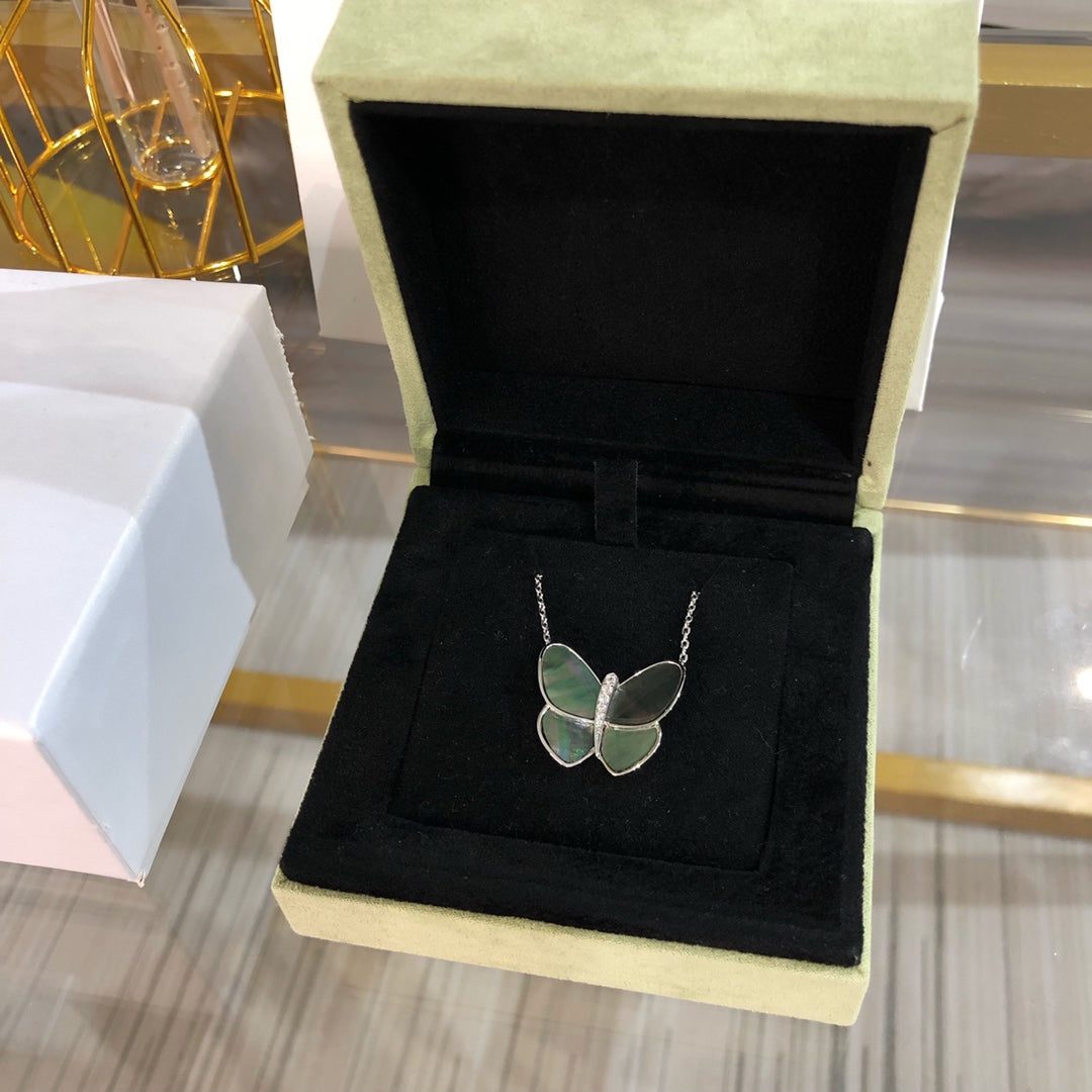 [Clover Jewels]LARGE BUTTERFLY SILVER PENDANT DIAMOND NECKLACE